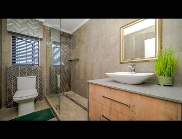 3 BEDROOM TOWNHOUSE FOR SALE IN MORNINGSIDE